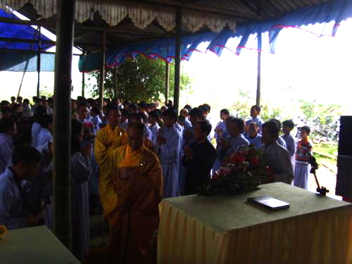 Chùa Giai Lam : Hơn 400 trăm Phật tử về   tham dự Lễ Quy Y