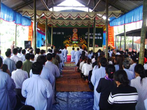 Chùa Giai Lam : Hơn 400 trăm Phật tử về   tham dự Lễ Quy Y