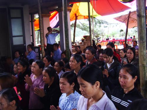 Chùa Giai Lam : Hơn 400 trăm Phật tử về   tham dự Lễ Quy Y