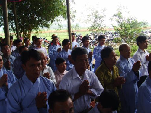 Chùa Giai Lam : Hơn 400 trăm Phật tử về   tham dự Lễ Quy Y