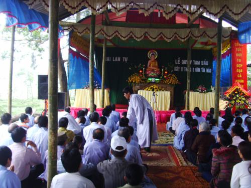 Chùa Giai Lam : Hơn 400 trăm Phật tử về   tham dự Lễ Quy Y