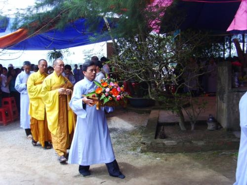 Chùa Giai Lam : Hơn 400 trăm Phật tử về   tham dự Lễ Quy Y