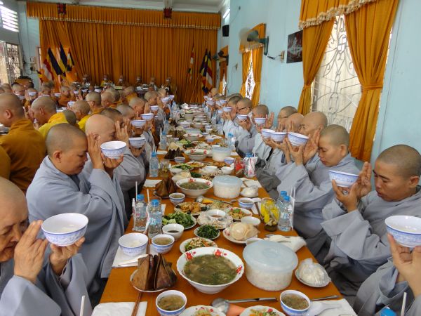 Hóc môn: Chùa Linh Sơn long trọng tổ chức lễ húy nhựt ân sư