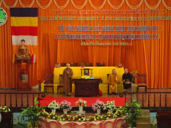 Học viện PGVN diễn tập lễ cấp phát văn bằng cử nhân Phật học khóa VII