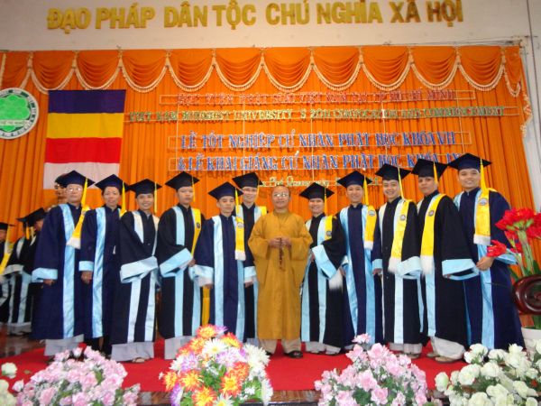 Học viện PGVN diễn tập lễ cấp phát văn bằng cử nhân Phật học khóa VII