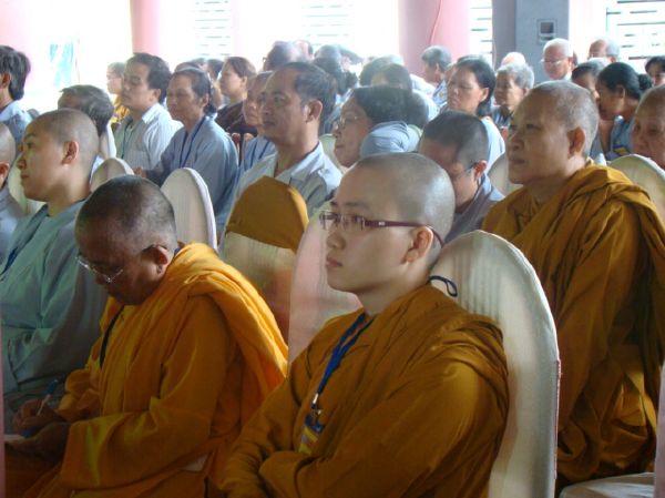 Hội thảo hướng dẫn Phật tử toàn quốc với những giờ sôi nổi trình bày tham luận và phát biểu góp ý