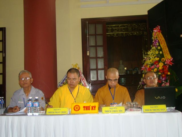 Chùm ảnh Nghị quyết Hội thảo hướng dẫn Phật tử toàn quốc năm 2011 tại TP. Đà Nẵng