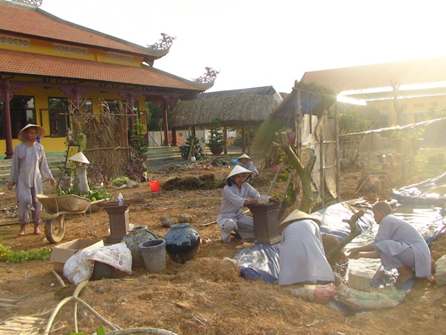 Chùm ảnh chuẩn bị lễ truyền thống lần thứ 4 trường TCPH Đồng Nai