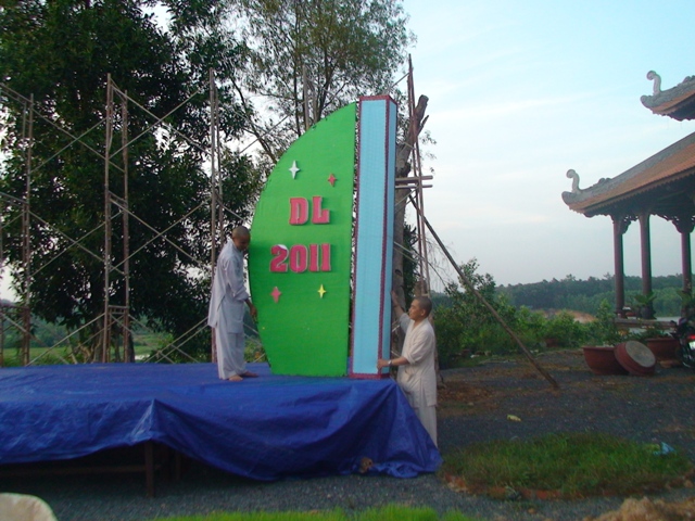 Chùm ảnh chuẩn bị lễ truyền thống lần thứ 4 trường TCPH Đồng Nai