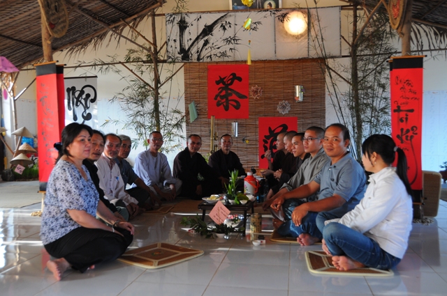 Chùm ảnh về không gian triển lãm thư pháp và trà đạo tại trường Trung Cấp Phật Học Đồng Nai