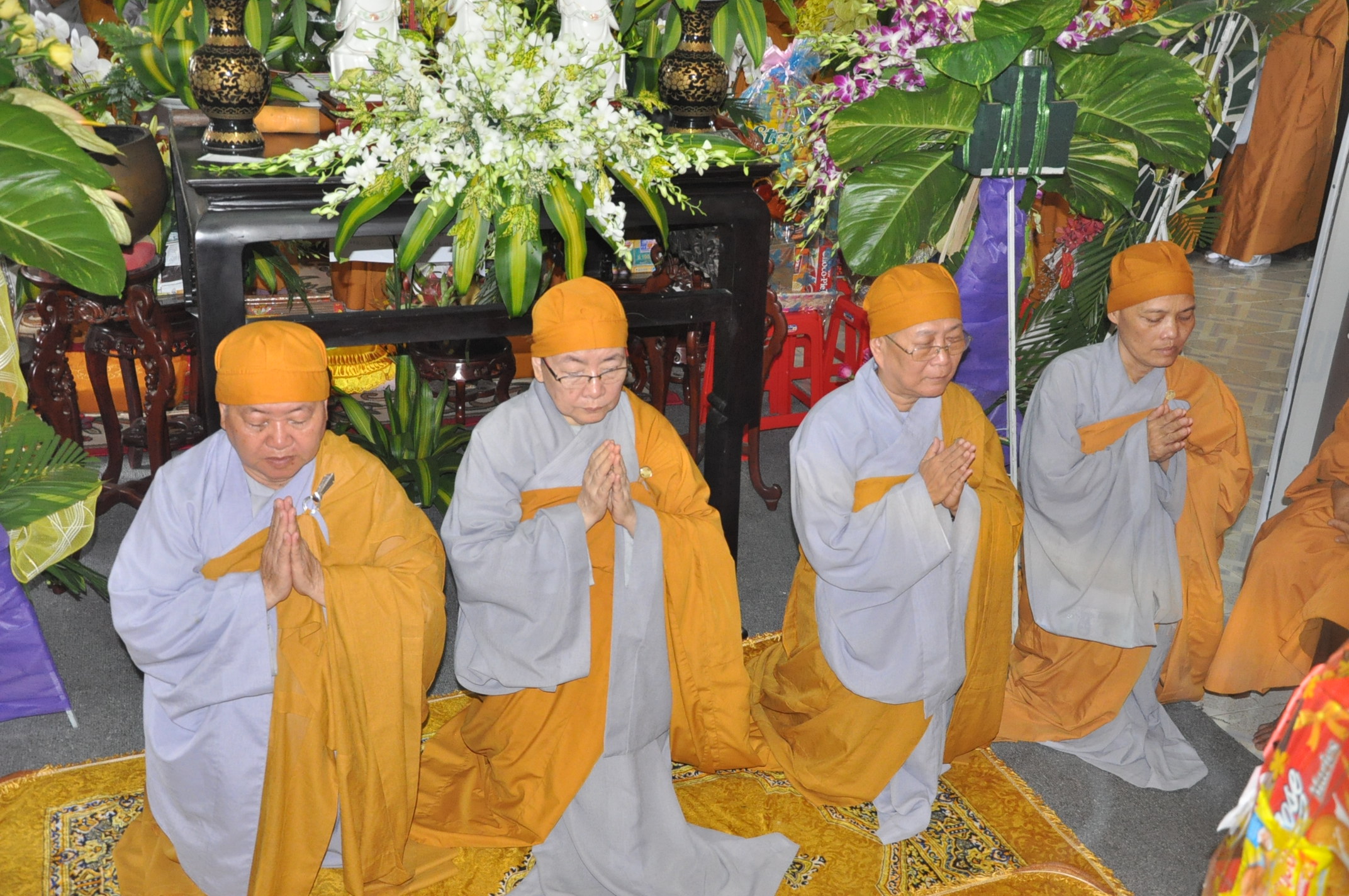 Long An: tông mônThiênThai Giáo Quán viếng lễ tang cố ni trưởng thượng Đạt hạ Cung
