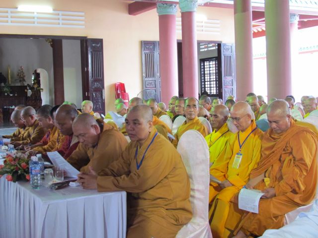 Chùm ảnh Nghị quyết Hội thảo hướng dẫn Phật tử toàn quốc năm 2011 tại TP. Đà Nẵng
