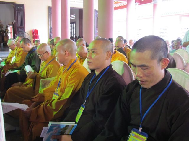 Chùm ảnh Nghị quyết Hội thảo hướng dẫn Phật tử toàn quốc năm 2011 tại TP. Đà Nẵng