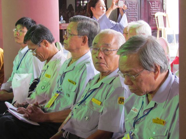 Chùm ảnh Nghị quyết Hội thảo hướng dẫn Phật tử toàn quốc năm 2011 tại TP. Đà Nẵng