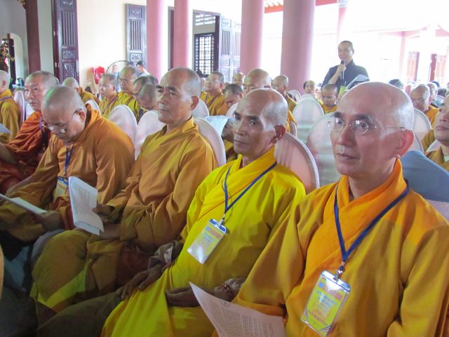 Chùm ảnh Nghị quyết Hội thảo hướng dẫn Phật tử toàn quốc năm 2011 tại TP. Đà Nẵng