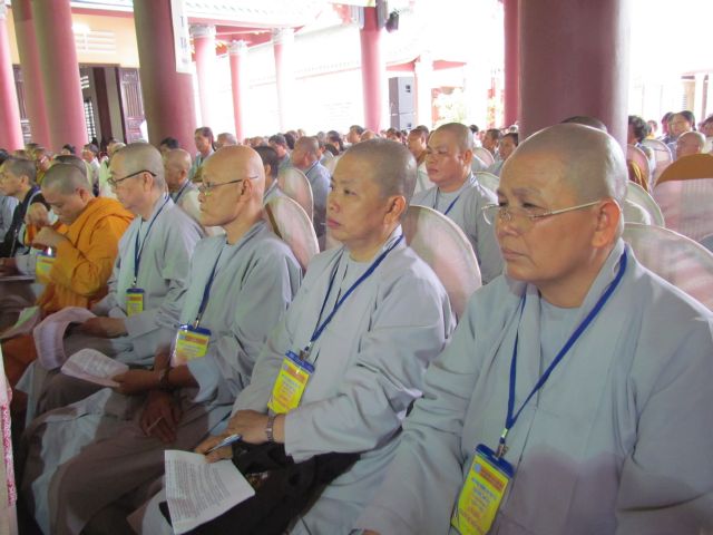 Chùm ảnh Nghị quyết Hội thảo hướng dẫn Phật tử toàn quốc năm 2011 tại TP. Đà Nẵng