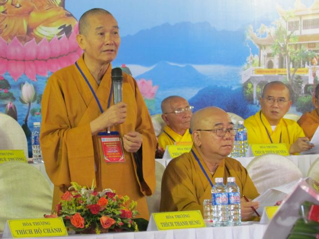 Chùm ảnh Nghị quyết Hội thảo hướng dẫn Phật tử toàn quốc năm 2011 tại TP. Đà Nẵng