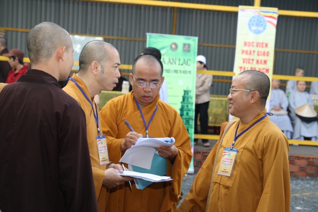 BÌNH CHÁNH: Rộn ràng không khí trước phút lễ đặt đá xây dựng Học viện mới tại TP.HCM