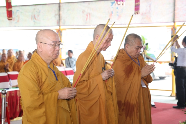 BÌNH CHÁNH: Rộn ràng không khí trước phút lễ đặt đá xây dựng Học viện mới tại TP.HCM