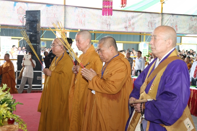 BÌNH CHÁNH: Rộn ràng không khí trước phút lễ đặt đá xây dựng Học viện mới tại TP.HCM