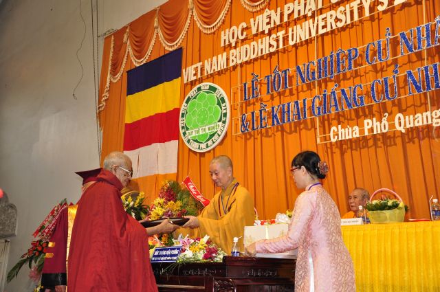 TP. HCM: Lễ tốt nghiệp cử nhân Phật học khóa VII và khai giảng khóa IX, Học viện PGVN tại TP. HCM