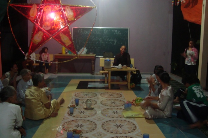 Long An: Tết Trung Thu Cho Các Em Nhỏ Chốn Vùng Quê