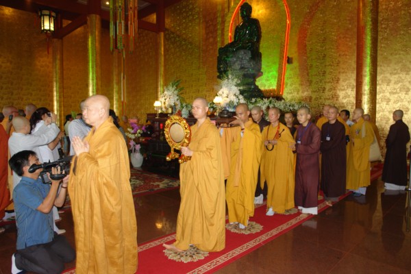 Lễ Thượng Bảng Chùa Quốc Ân Khải Tường - An Vị Tôn Tượng Phật Ngọc