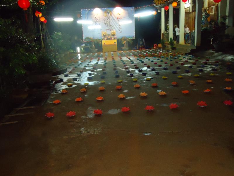 Đăk Nông: Lễ hội hoa đăng vía Đức Quán Thế Âm tại chùa Phước Điền