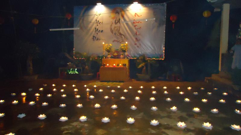 Đăk Nông: Lễ hội hoa đăng vía Đức Quán Thế Âm tại chùa Phước Điền