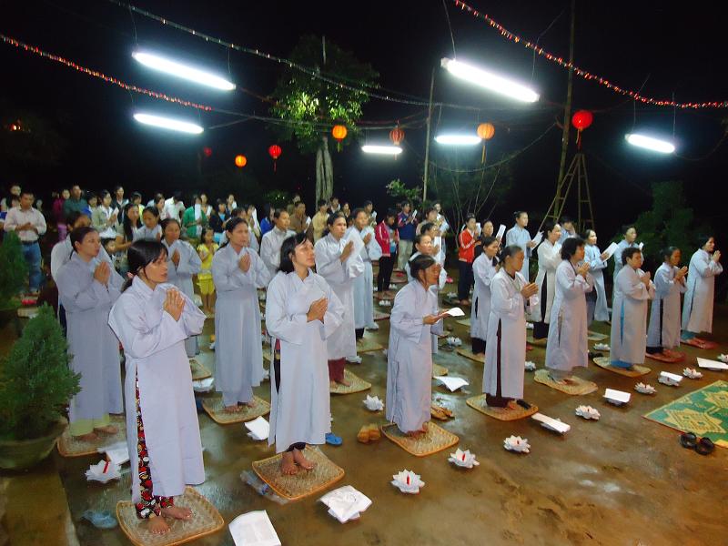 Đăk Nông: Lễ hội hoa đăng vía Đức Quán Thế Âm tại chùa Phước Điền
