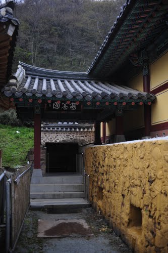 Bạch Dương Cổ Tự (백양사 -白羊寺) với núi rừng đẹp