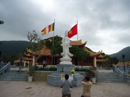 Thăm chùa Vân Sơn – ngôi chùa duy nhất trên Côn Đảo