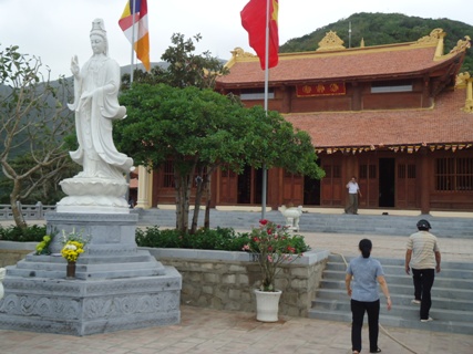 Thăm chùa Vân Sơn – ngôi chùa duy nhất trên Côn Đảo