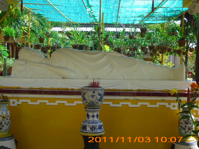 Chùa Pháp Bảo (DHAMMARATANĀRĀMA)