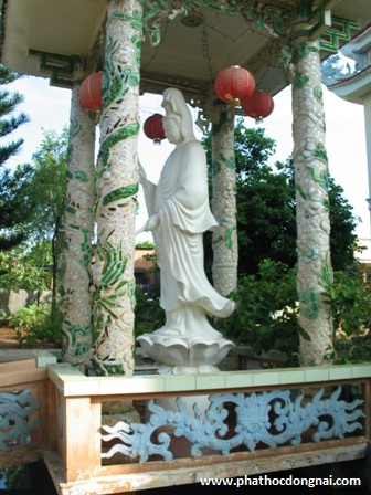 Một ngày đến thăm chùa Bảo Quang