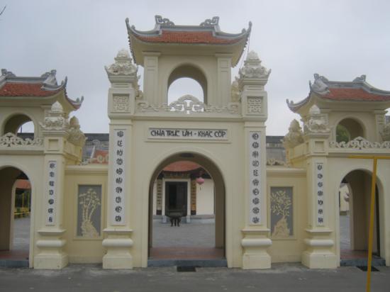 Đoàn Đại Biểu Cấp Cao Đảng ủy Khối Các Cơ Quan Trung Ương Thăm Chùa Trúc Lâm Kharkov, Ucraina
