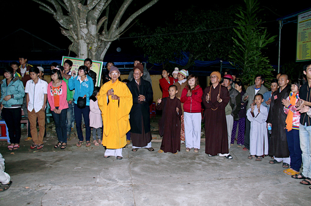 Gia Lai: Đêm Khánh Đản Phật A-Di-Đà và Lễ Đặt Đá Trùng Tu Chánh Điện Chùa Linh Hội