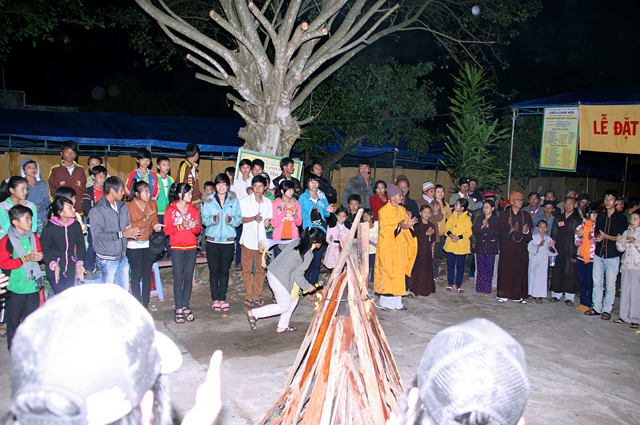 Gia Lai: Đêm Khánh Đản Phật A-Di-Đà và Lễ Đặt Đá Trùng Tu Chánh Điện Chùa Linh Hội