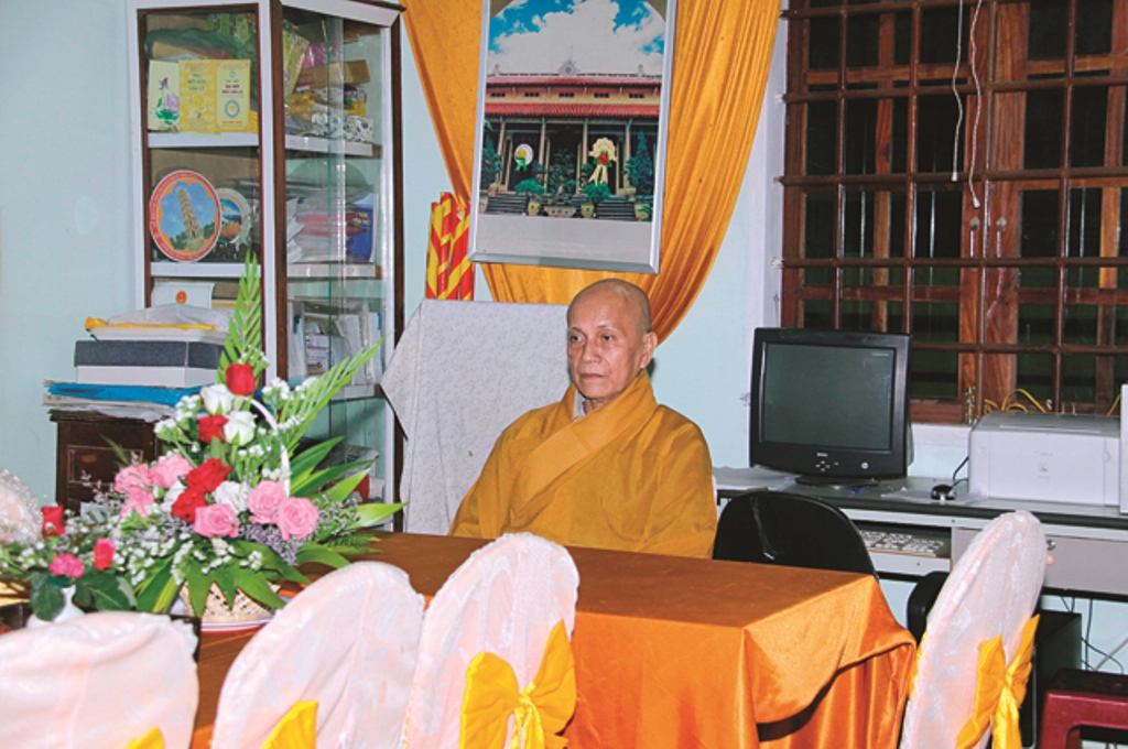 Gia Lai: Đêm Khánh Đản Phật A-Di-Đà và Lễ Đặt Đá Trùng Tu Chánh Điện Chùa Linh Hội