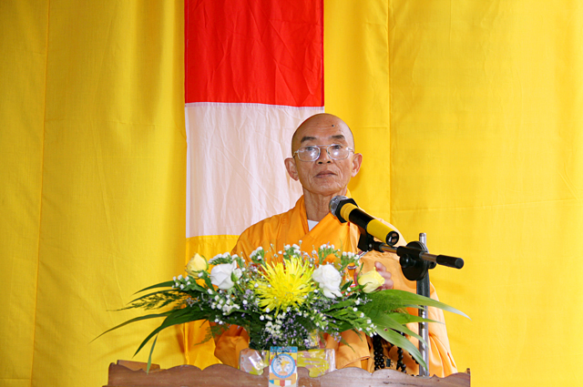 Gia Lai: Đêm Khánh Đản Phật A-Di-Đà và Lễ Đặt Đá Trùng Tu Chánh Điện Chùa Linh Hội