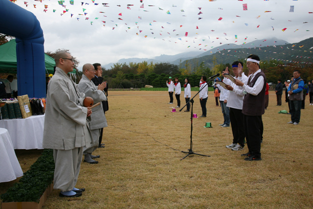 Sinh hoạt văn nghệ, văn hoá thể thao tại Hoằng Pháp Tự, Hàn Quốc