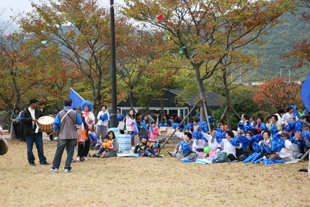 Sinh hoạt văn nghệ, văn hoá thể thao tại Hoằng Pháp Tự, Hàn Quốc
