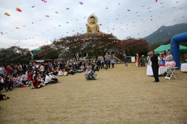 Sinh hoạt văn nghệ, văn hoá thể thao tại Hoằng Pháp Tự, Hàn Quốc