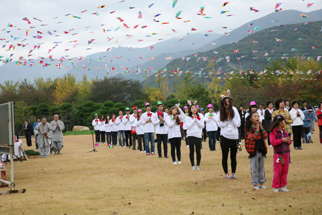 Sinh hoạt văn nghệ, văn hoá thể thao tại Hoằng Pháp Tự, Hàn Quốc