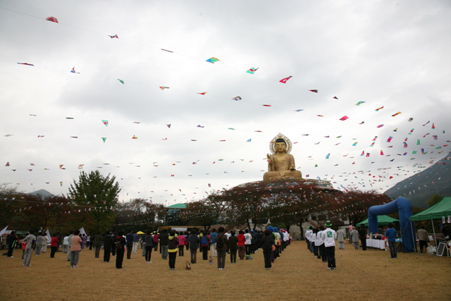 Sinh hoạt văn nghệ, văn hoá thể thao tại Hoằng Pháp Tự, Hàn Quốc