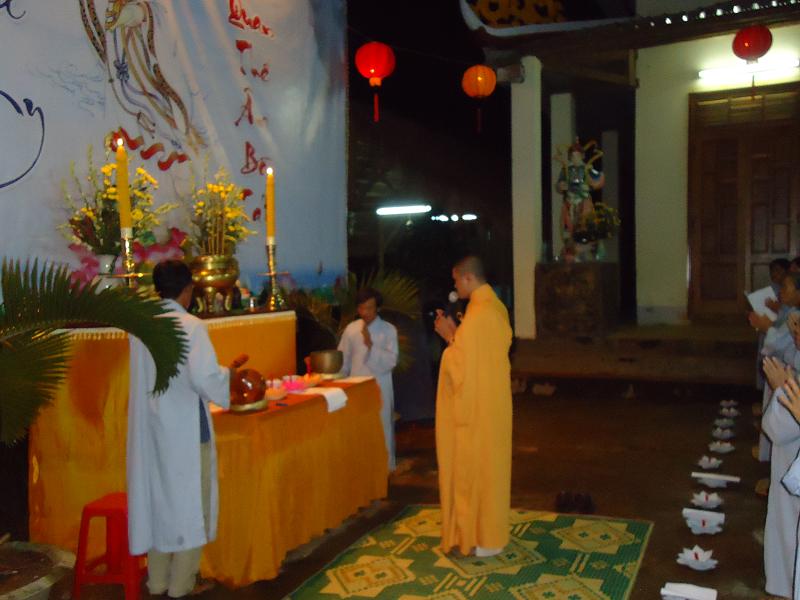 Đăk Nông: Lễ hội hoa đăng vía Đức Quán Thế Âm tại chùa Phước Điền