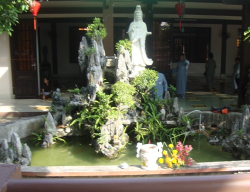 Khóa tu chánh niệm lần thứ 42 tại chùa Liên Trì