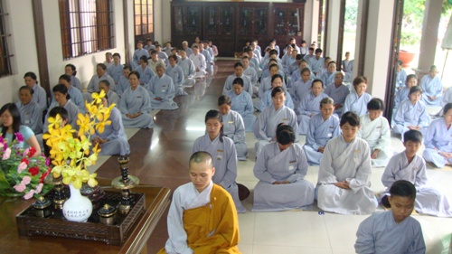 Khóa tu chánh niệm lần thứ 42 tại chùa Liên Trì