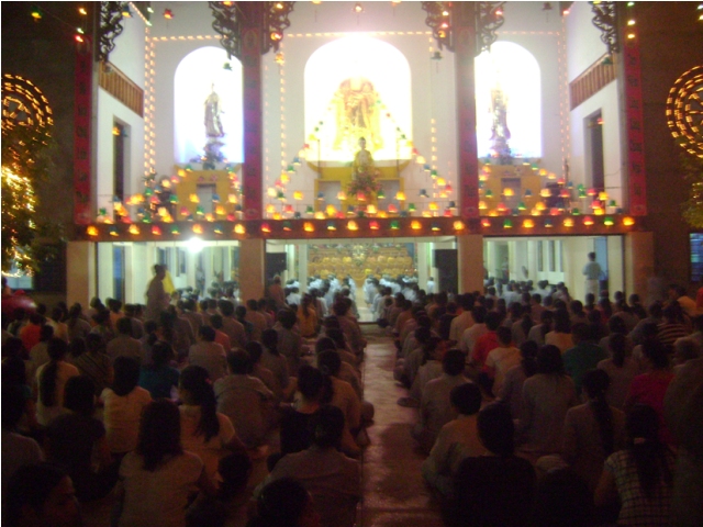 Đồng Nai: Lễ Hội Hoa Đăng Chùa Tịnh Nghiêm