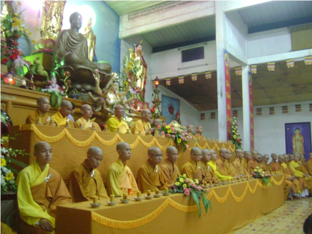 Đồng Nai: Lễ Hội Hoa Đăng Chùa Tịnh Nghiêm